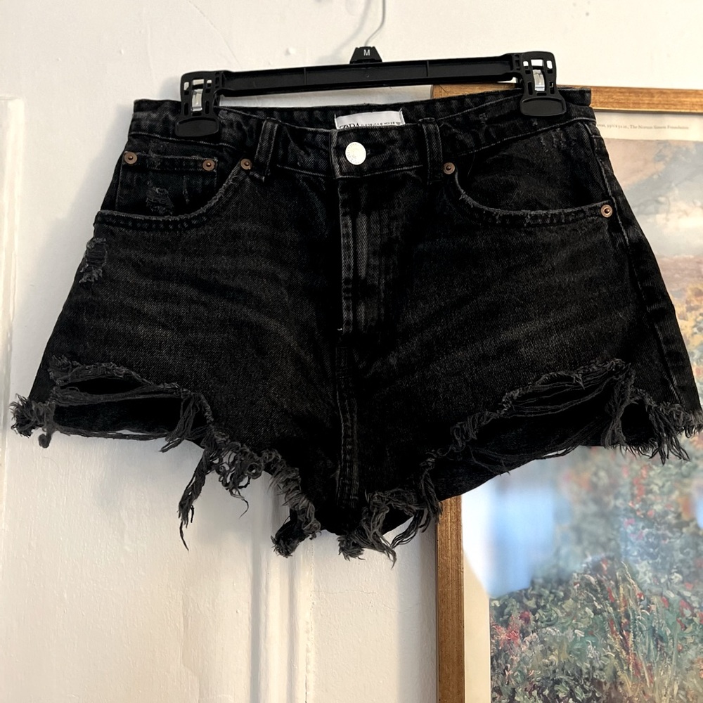 Zara distressed shorts